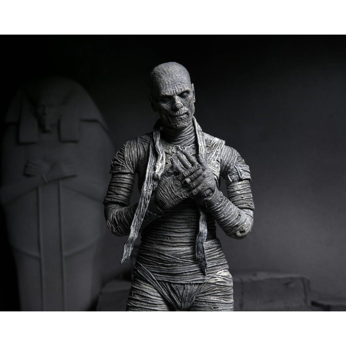 Universal Monsters Ultimate Mummy Black and White Version 7-Inch Scale Action Figure