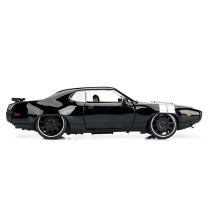 Fast and the Furious 8 Dom's 1972 Plymouth GTX 1:24 Scale Die-Cast Metal Vehicle