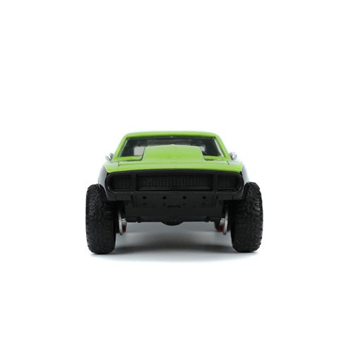 Teenage Mutant Ninja Turtles 1967 Chevrolet Camaro 1:24 Scale Die-Cast Metal Vehicle with Raphael Figure