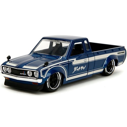 JDM Tuners 1972 Datsun 620 Pickup Gloss Blue 1:24 Scale Die-Cast Metal Vehicle
