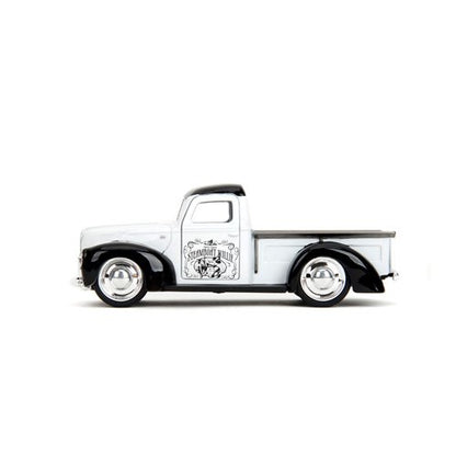 Steamboat Willie 1941 Ford Pickup 1:32 Scale Die-Cast Metal Vehicle