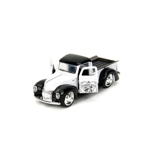 Steamboat Willie 1941 Ford Pickup 1:32 Scale Die-Cast Metal Vehicle