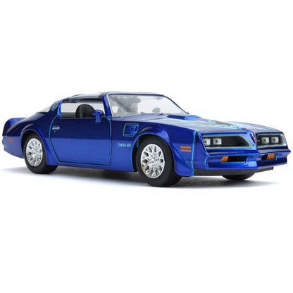 It: Chapter Two 1977 Pontiac Firebird 1:24 Scale Die-Cast Metal Vehicle with Pennywise Figure