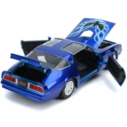 It: Chapter Two 1977 Pontiac Firebird 1:24 Scale Die-Cast Metal Vehicle with Pennywise Figure