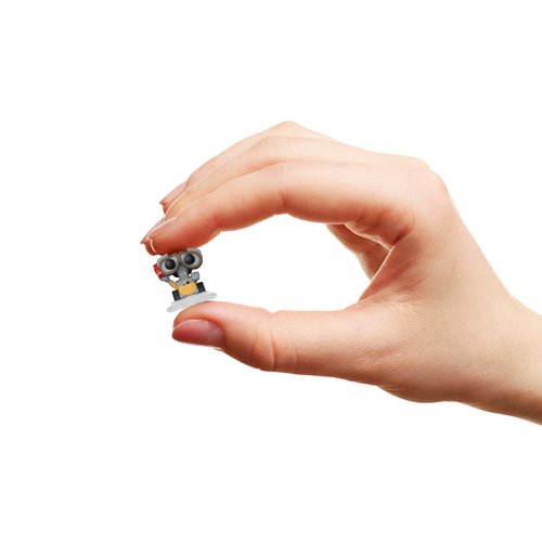 Wall-E Valentines Wall-E and Eve Funko Bitty Pop! Mini-Figure Bouquet (ETA APRIL / MAY 2025)