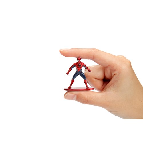 Spider-Man Nano Scene NYC Deluxe Diorama with 2 Nano MetalFigs Mini-Figures (ETA NOVEMBER / DECEMBER 2023)