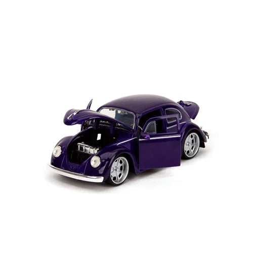 Wednesday Volkswagen Beetle 1:24 Scale Die-Cast Metal Vehicle with Wednesday Addams and Thing Figure