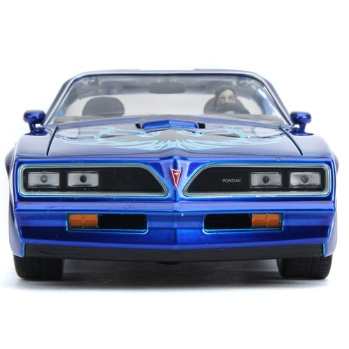 It: Chapter Two 1977 Pontiac Firebird 1:24 Scale Die-Cast Metal Vehicle with Pennywise Figure